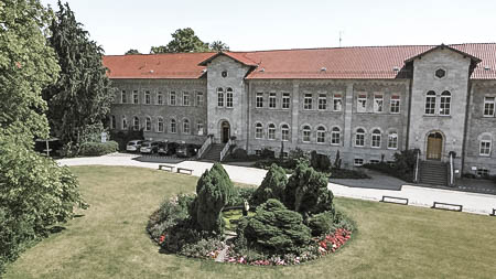 Festsaal und Klinik C