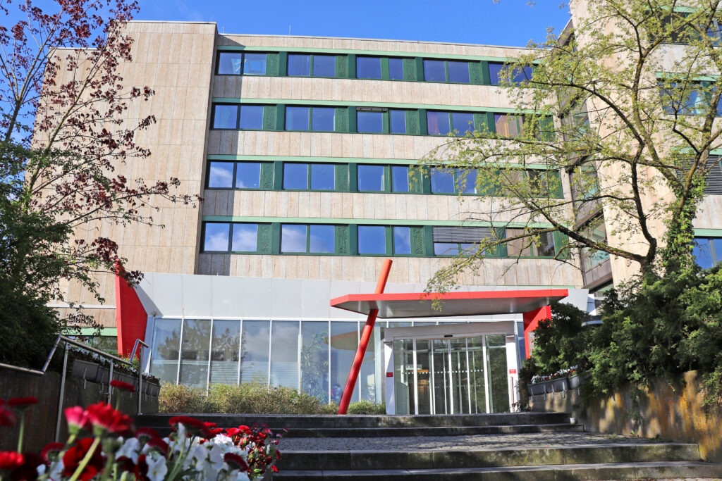 Neue Fenster Klinikum A